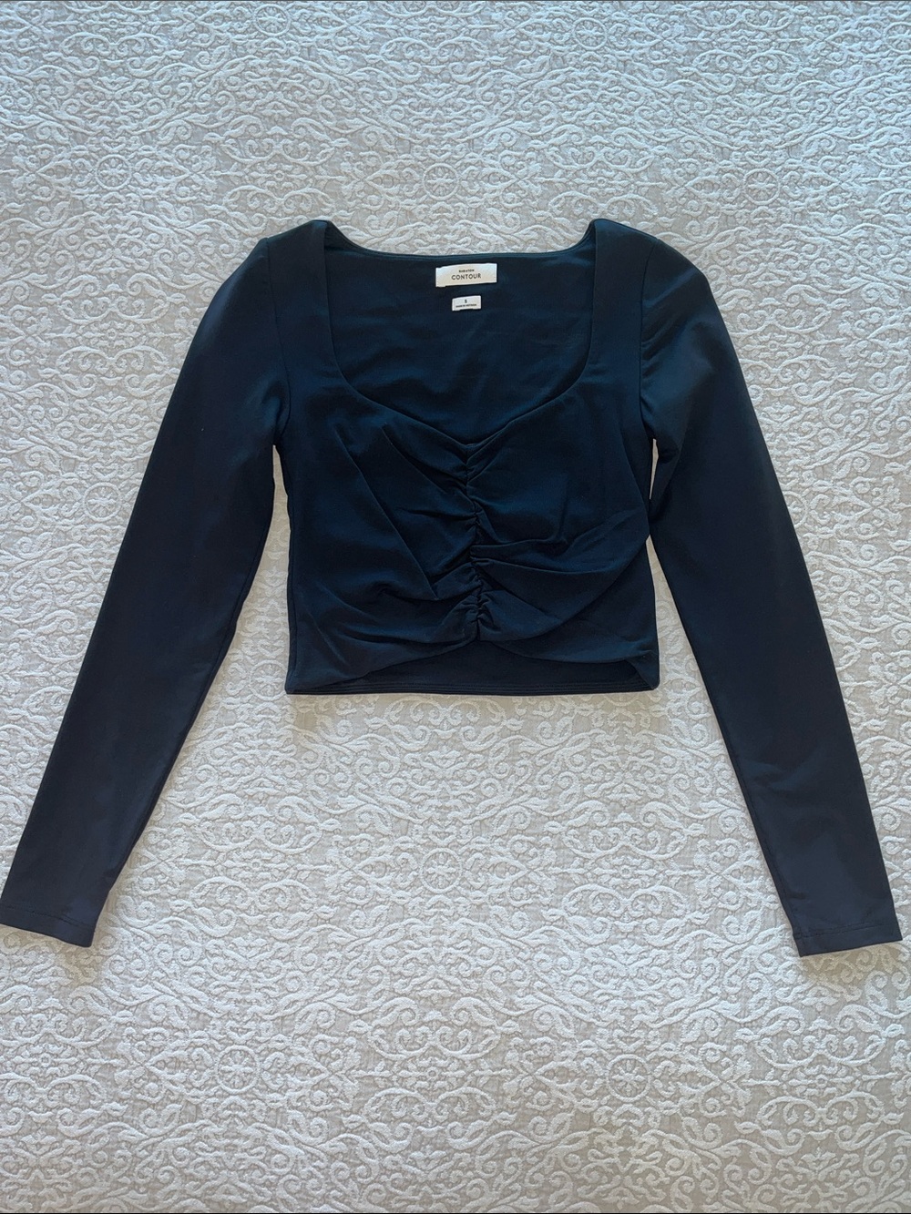 Babaton Contour Ruched Long Sleeve Crop